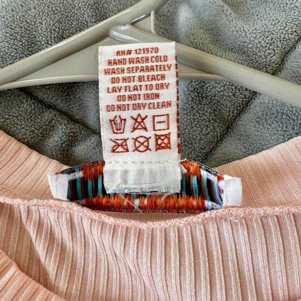 Flying Tomato pink short sleeve sweater w/statement sleeves, women's size medium - Picture 7 of 9